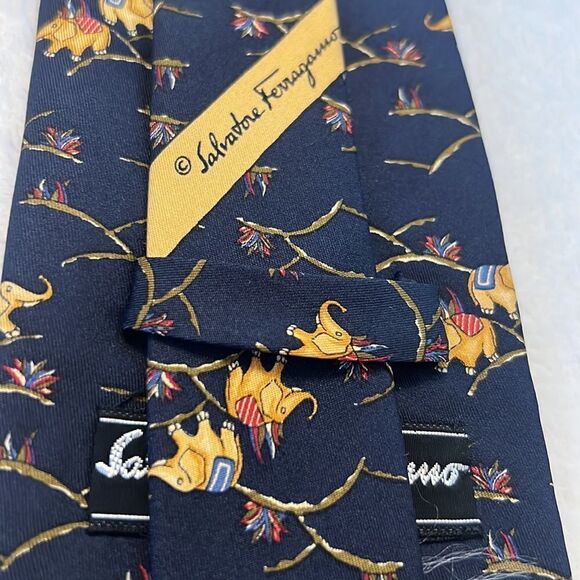 Salvatore Ferragamo Elephant Print Silk Tie - Picture 8 of 10